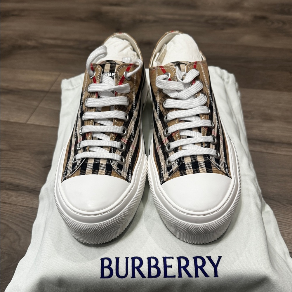 Burberry Checked Low-Top Sneakers